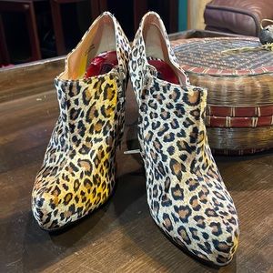 Fredricks 8 1/2 Leopard Satiny 5 in. Bootie.